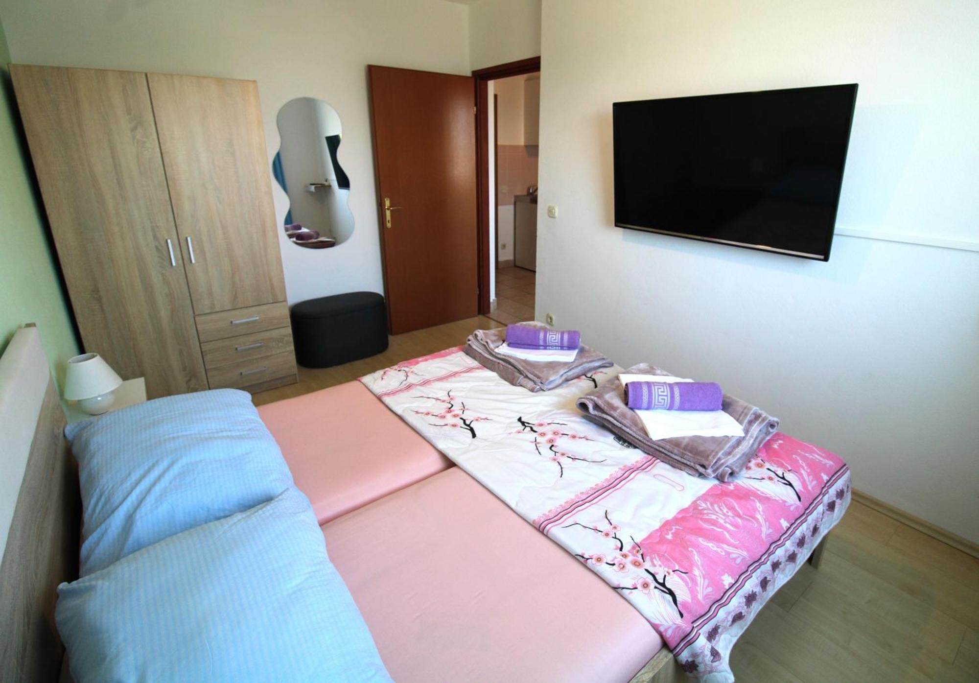 Apartment Studio Baric Πόρετς Εξωτερικό φωτογραφία