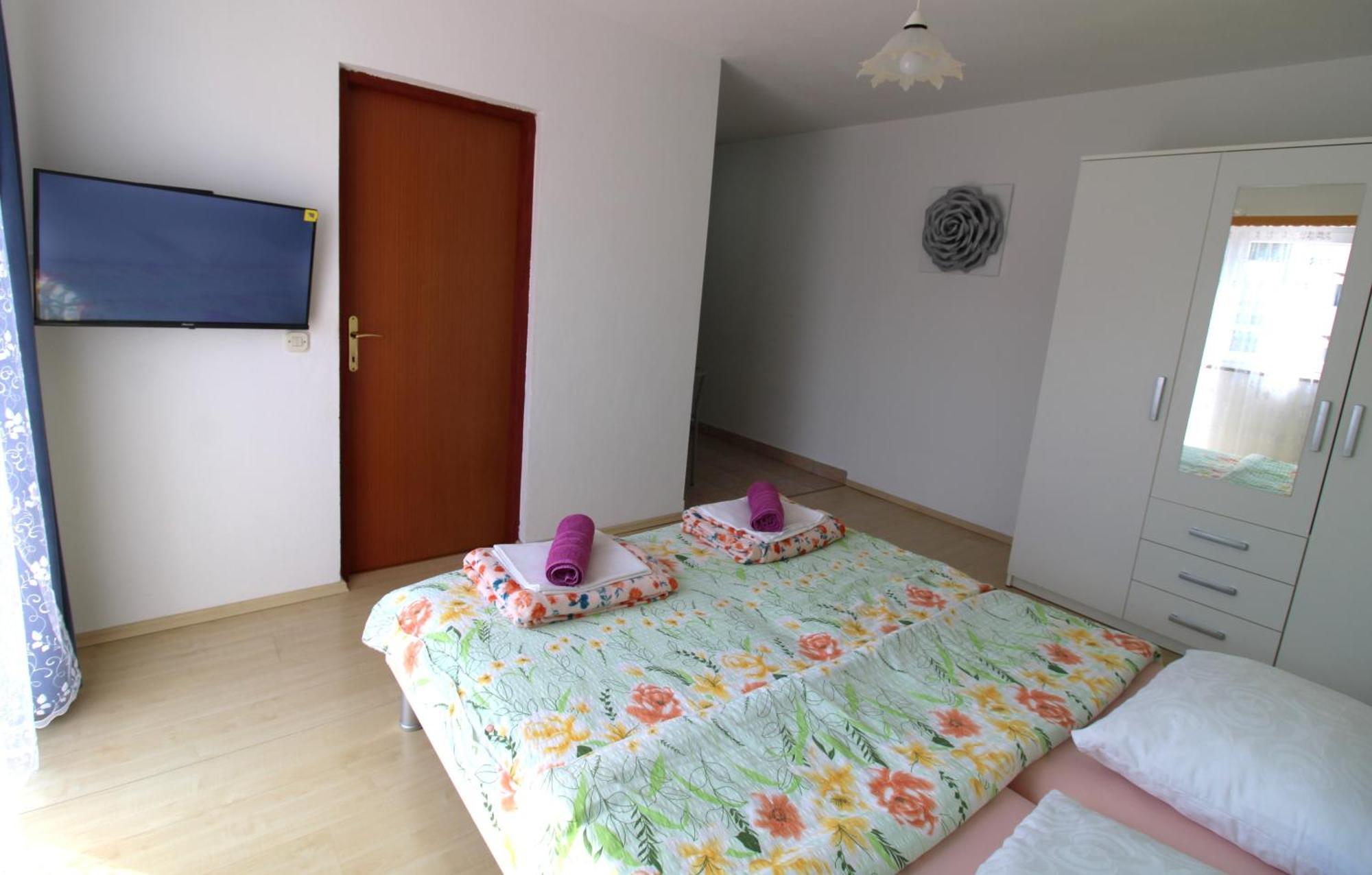 Apartment Studio Baric Πόρετς Εξωτερικό φωτογραφία