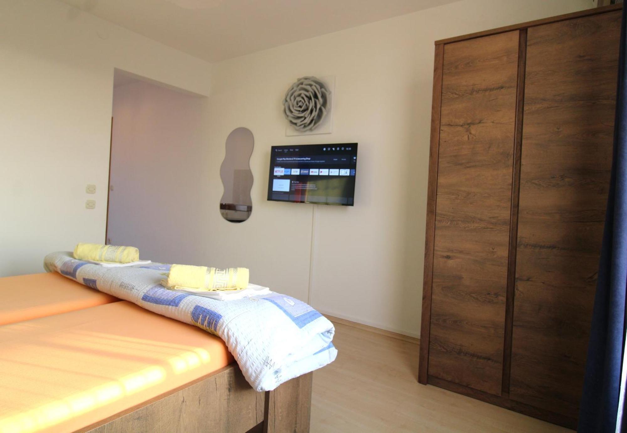 Apartment Studio Baric Πόρετς Εξωτερικό φωτογραφία
